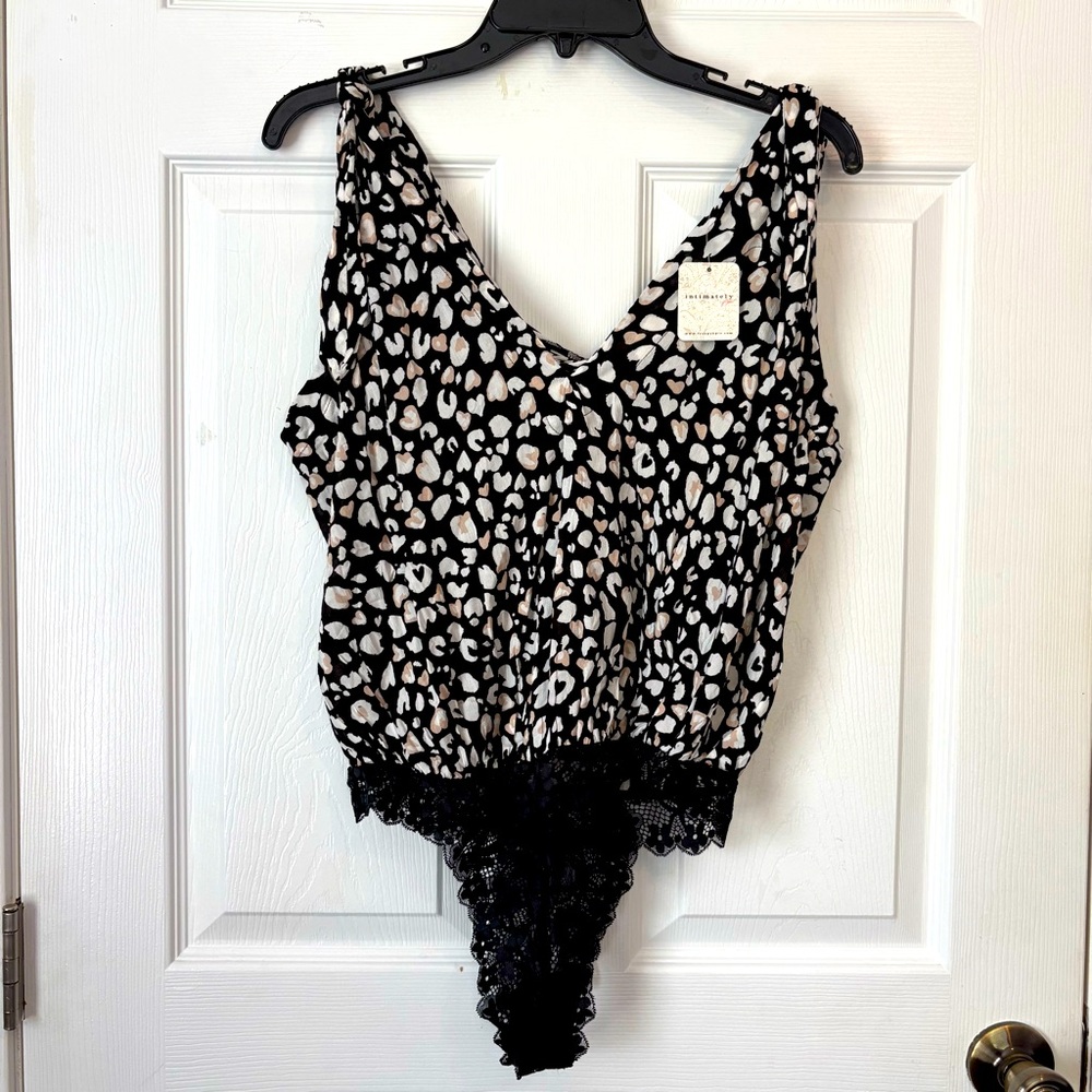 Free People Black and White Leopard Print Bodysuit Women’s Size M Lace Bottom